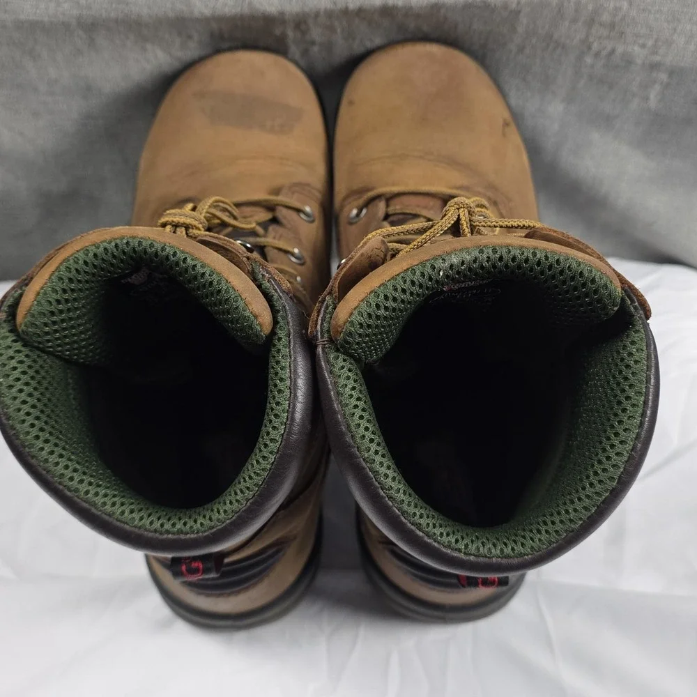 Red Wing King Toe 1447 Men's Size US 11 EE Brown Leather Soft  9 Inch Waterproof